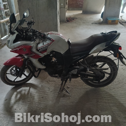 Yamaha Fazer 2015